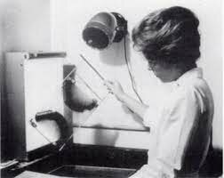 LOS INICIOS DE LA MAMOGRAFÍA