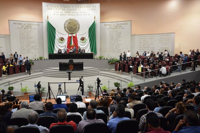 Se agrega el poder ejecutivo a la constitucion