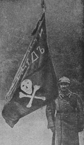 Les pouvoirs étrangers tentent de renverser les bolchéviks