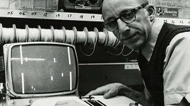 Ralph Baer construye en forma casera la primera consola de videojuegos