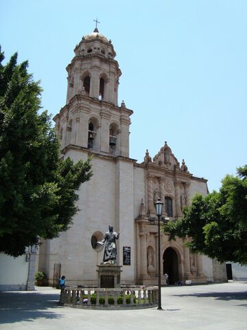 Fundación de la provincia de Ávalos.