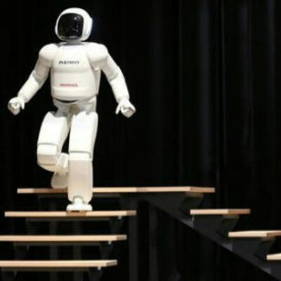 Timeline: Evolucion del robot Asimo
