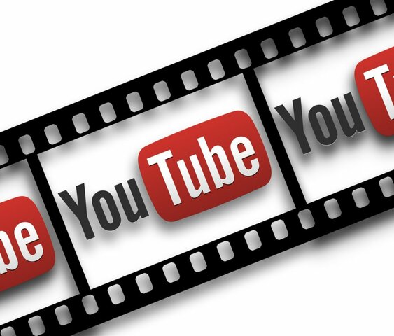 APARECE YOUTUBE