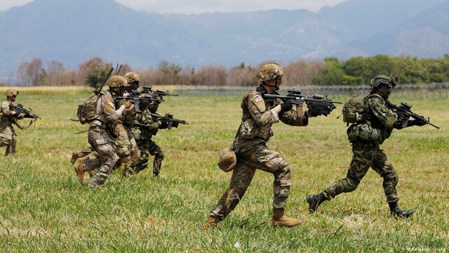 EN MEDIO DE LA GUERRA