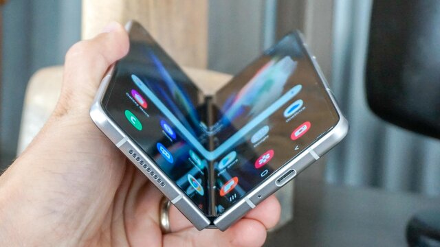 Samsung Galaxy Z Fold 3