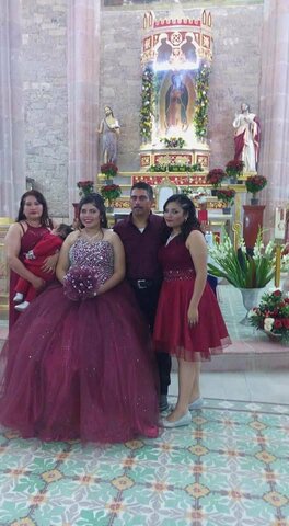 XV de  mi hermana menor