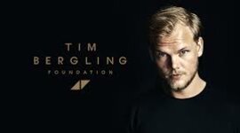 Timeline: AVICII (Tim Bergling)