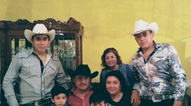 Timeline: BIO COMO HIJA/ VANESSA