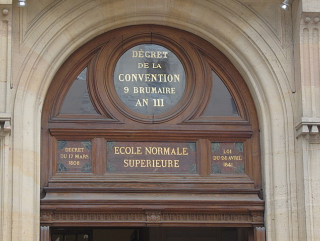 Siglos XVII Y XVIII Surgen los  Écoles por Napoleón