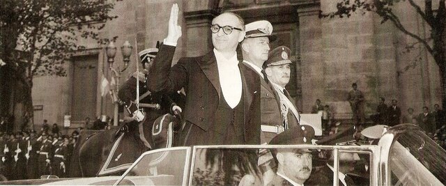 Asunción de A. Frondizi