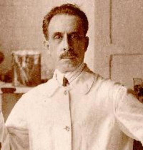 Carlos Chaga is born.