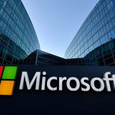 Timeline: Historia Microsoft.