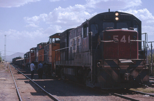 Líneas de Ferrocarril Pacífico- Norte y Chihuahua-Pacífico