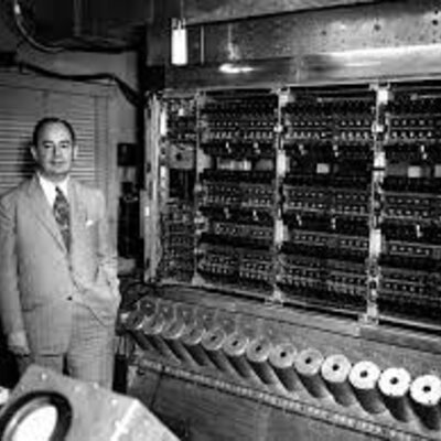 Timeline: Historia de la Ingeniería en Sistemas Computacionales