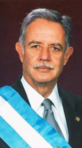Oscar Berger es presidente