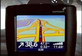 aparecen los primeros sistemas de navegación terrestre