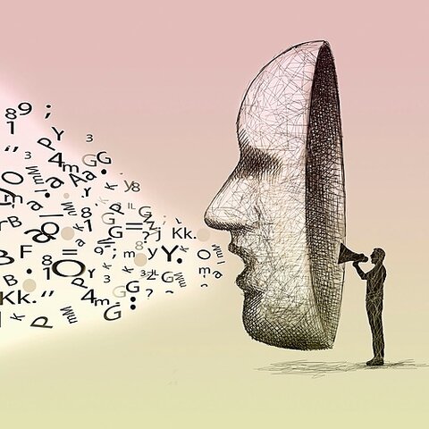 Se ven avances por parte de ambos servicios en cuanto a permitir el uso de seudónimos. En este caso de la red de Googl, ya los permite abiertamente.