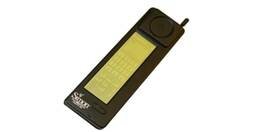 PRIMER TELEFONO INTELIGENTE