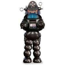 Robbie, SPD-13 (Speedy), QT1 (Cutie), DV-5 (Dave), RB-34 (Herbie), NS-2 (Néstor), NDR (Andrew), Daneel Olivaw