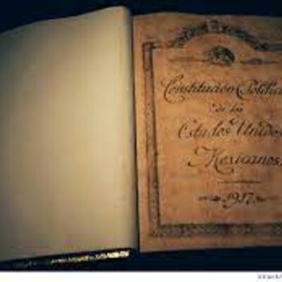 Timeline: Desarrollo Histórico de la Constitución