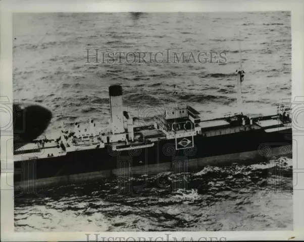 Navio Taubaté atacado