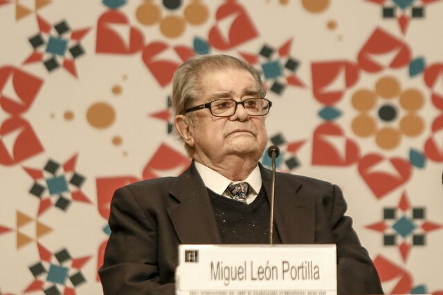 Algunos de sus reconocimientos.