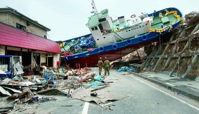 Tsunami y sismo, Japón