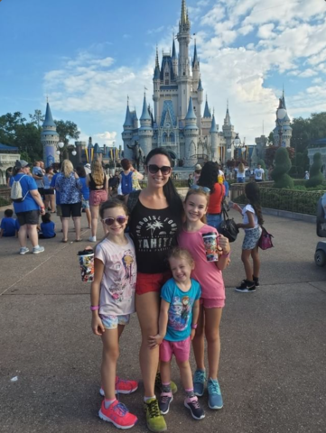 Ont pars a Walt Disney!