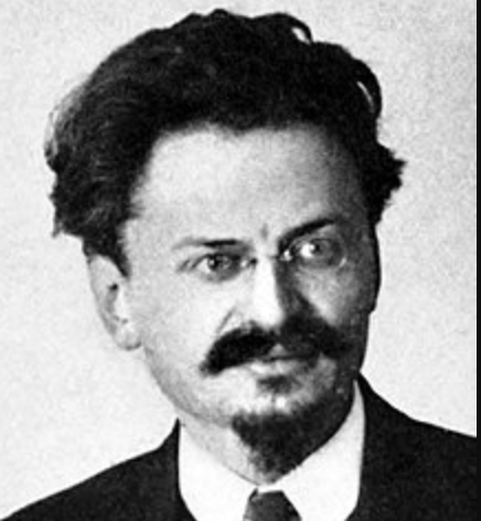 Trotsky est exilé à au Kazakhstan