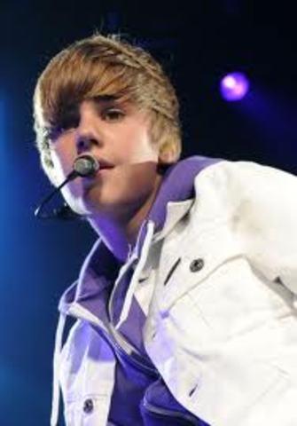 Justin Bieber Starts My World Tour