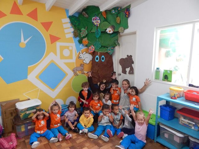 SU PRIMER DIA DE JARDIN