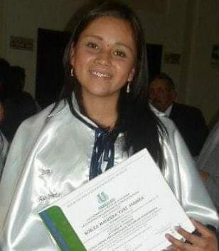 AUXILIAR DE ENFERMERIA