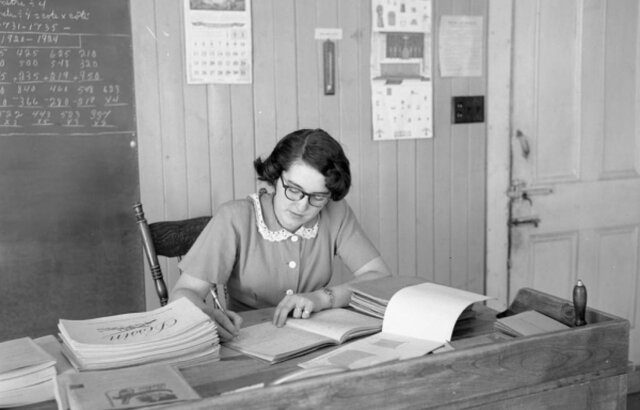 Création du ministère de l'Éducation