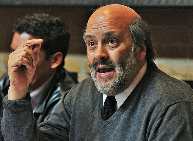 Movimientos sociales por Leopoldo Múnera Ruíz y Arturo Escobar