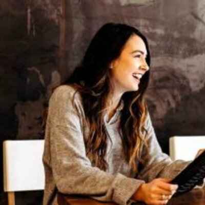 Timeline: Bio como como hija