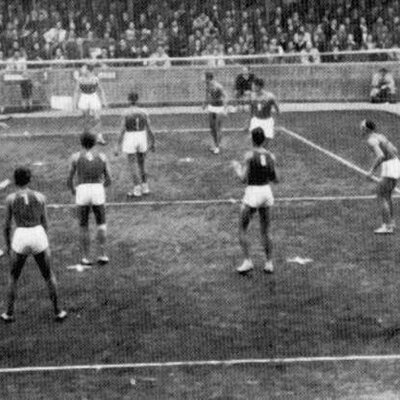 Timeline: HISTORIA Y EVOLUCIÓN DEL VOLEIBOL
