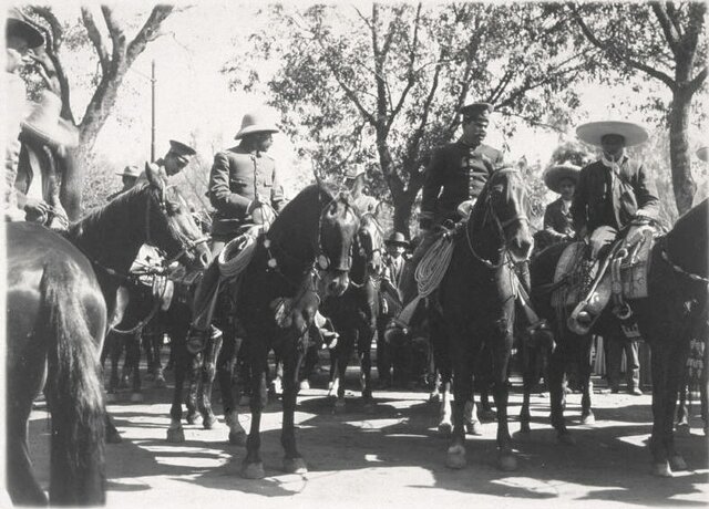 Villa joins forces with Emiliano Zapata to overthrow Carranza