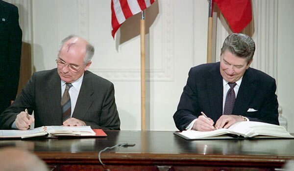 Firma de los tratados START entre E.E.U.U. y la U.R.S.S.
