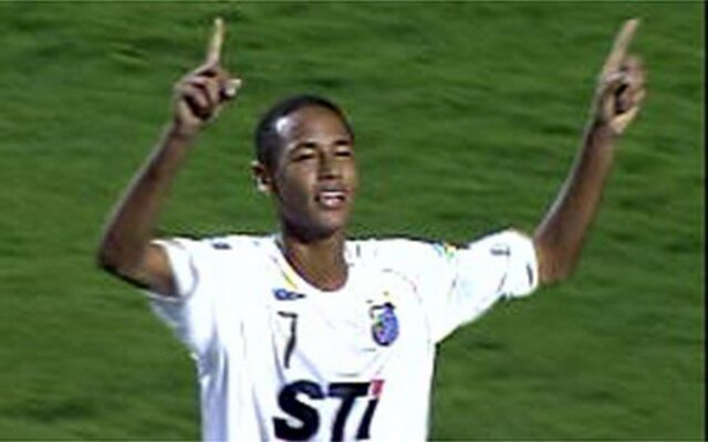 Primeiro gol do Neymar no profissional