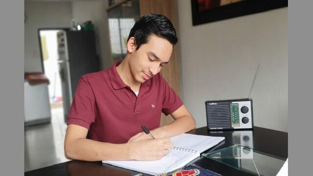 Clases magistrales por las radios