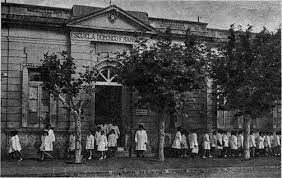 Creo una red de escuelas