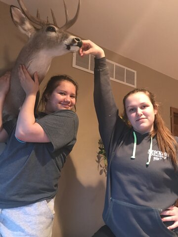 Became best friends with Hannah Everingham