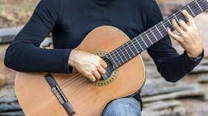 GUITARRA CLASICA