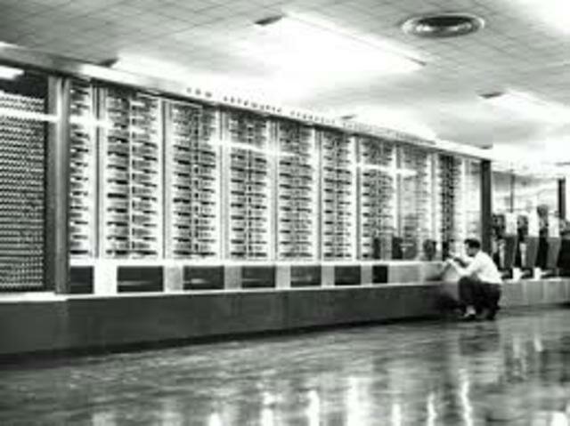 COMPUTADORA ELECTROMECANICA