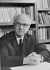 Émile Benveniste. Segmentación del texto y el tiempo lingüístico.