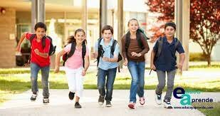 Casi me expulsan porque me cacharon en las albercas con varios amigos *fracaso*