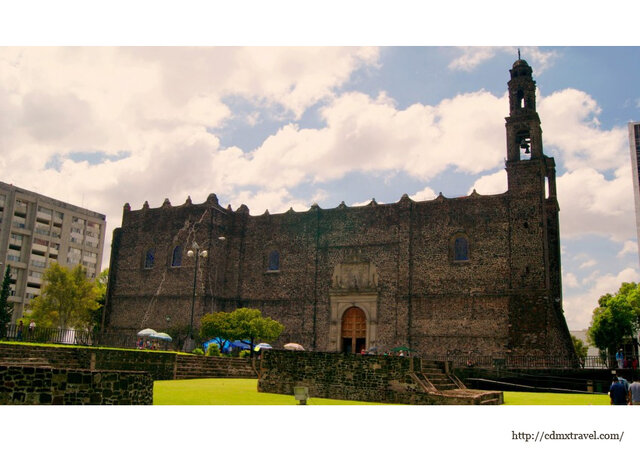 Fundacion del Colegio Santa Cruz