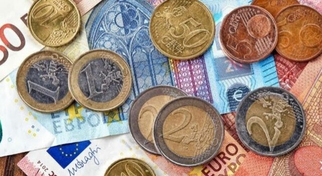 Txampon eta billeteak heldu