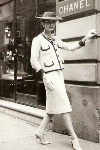 Traje Chanel