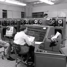 SEGUNDA GENERACIÓN DEL COMPUTADOR